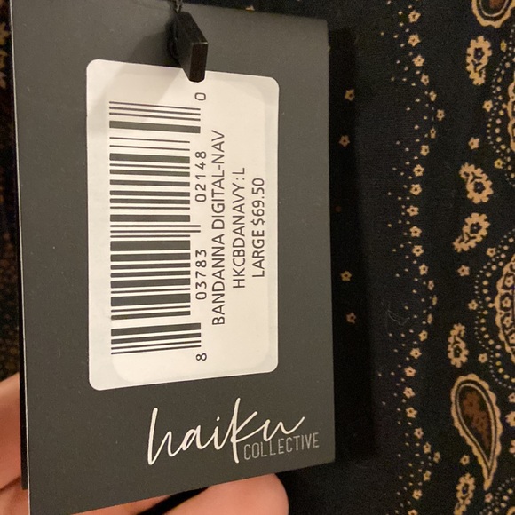 HAIKU Man Shirt size L length 30” bust 40”short sleeve - Picture 6 of 12